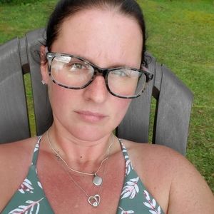 Meet your Posher, Eugenia